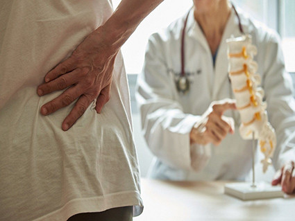 Tăng cường sức khỏe xương khớp mùa lạnh