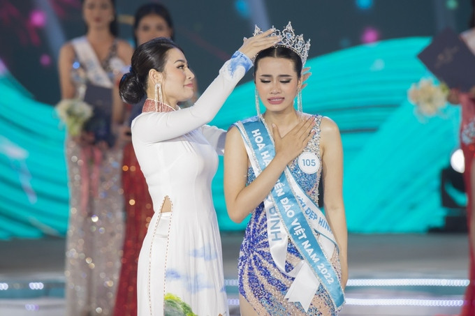 Đinh Như Phương đăng quang Hoa hậu Biển đảo Việt Nam 2022