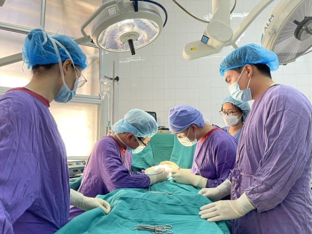 Một bệnh nhi 6 tuổi mắc bệnh sùi mào gà thể nặng nguy cơ phải cắt cụt dương vật