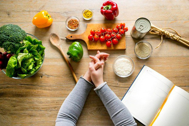 Chuyên gia khuyến cáo những thực phẩm nên ăn và không nên ăn dành cho người bị sốt xuất huyết
