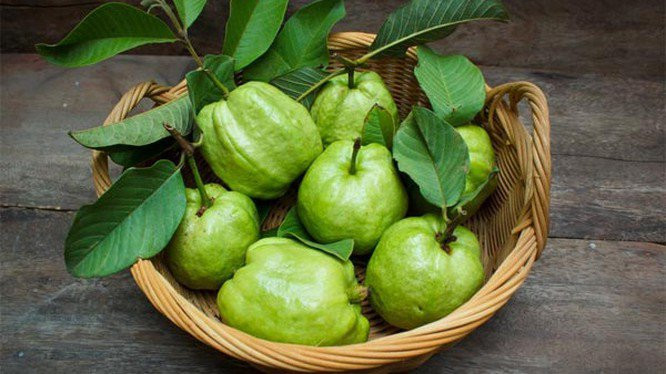 5 lý do bạn nên ăn ổi trong mùa đông
