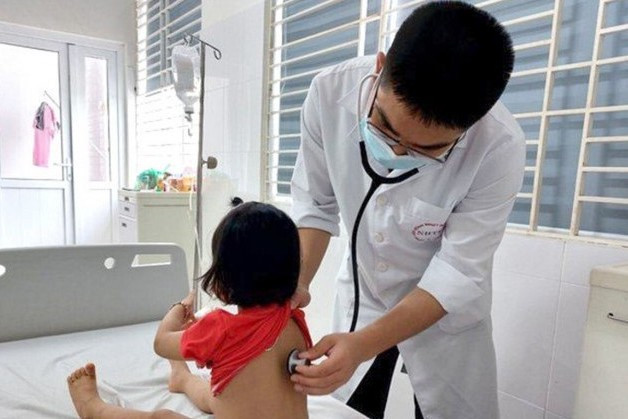 Lào Cai gia tăng số trẻ mắc cúm A,B