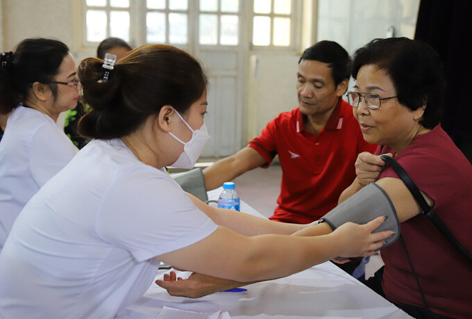 Lào Cai khám sàng lọc đái tháo đường miễn phí cho người dân thành phố