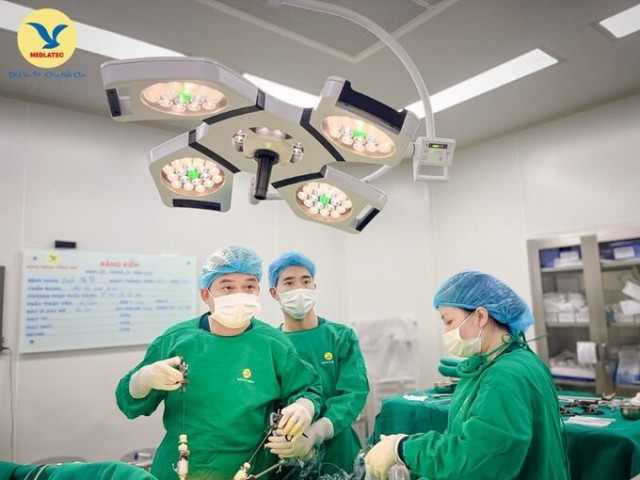 Hai giờ phẫu thuật căng thẳng, cấp cứu thành công trong đêm cho bệnh nhân