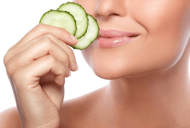 Cách giúp trị môi khô, bong tróc đơn giản và hiệu quả trong mùa đông
