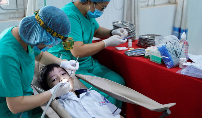 Thừa Thiên - Huế khám, chữa răng miễn phí cho học sinh