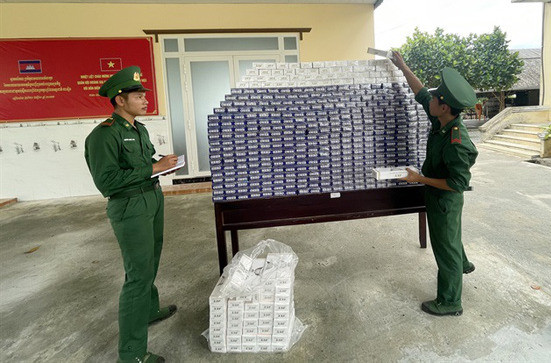 Kiên Giang phát hiện và bắt giữ 2 vụ vận chuyển 5.000 bao thuốc lá ngoại nhập lậu