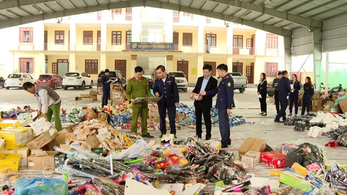 Ninh Bình tiêu hủy số hàng hóa vi phạm trị giá hơn 1,2 tỷ đồng