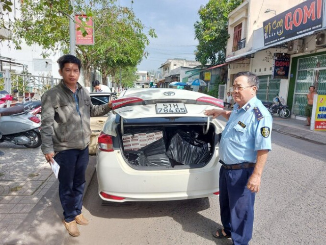 Bến Tre phát hiện ô tô vận chuyển 3.400 bao thuốc lá điếu nhập lậu