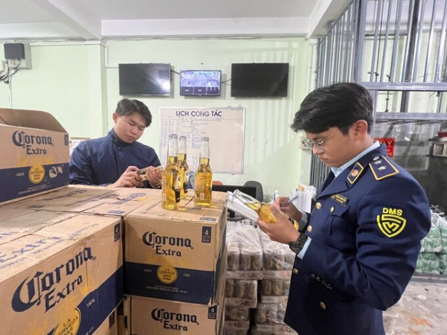 Phú Yên phát hiện ô tô vận chuyển 3.340 can, lon, chai bia các loại nhập lậu