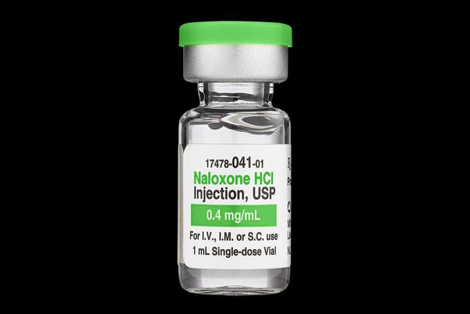Cảnh báo về nguy cơ naloxon không đảo ngược tác dụng phụ của xylazine