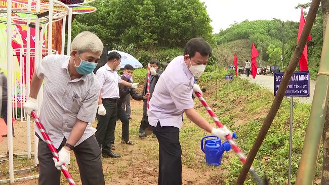 Quảng Ngãi triển khai phong trào “Tết trồng cây đời đời nhớ ơn Bác Hồ” nhân dịp Xuân Quý Mão năm 2023