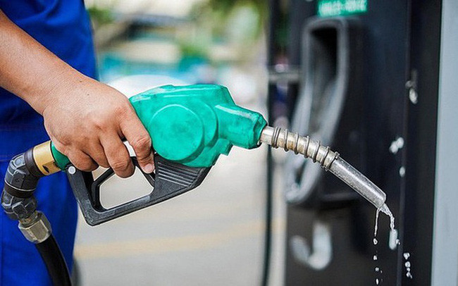 Giá xăng dầu đồng loạt tăng ngay ngày đầu năm mới 2023