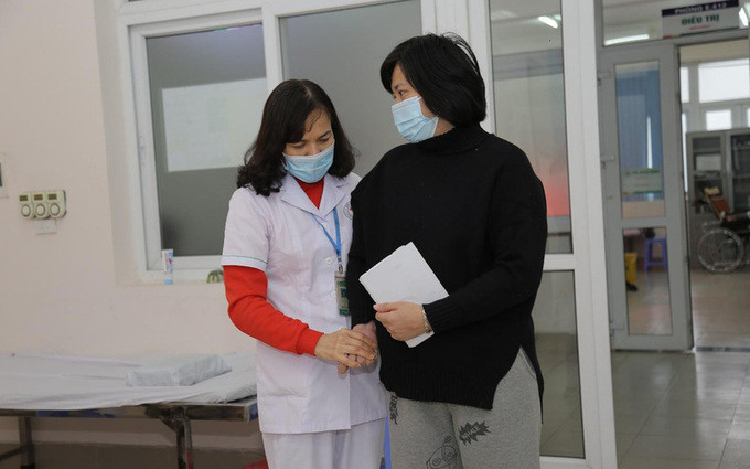Hà Nội: Người phụ nữ 42 tuổi bị liệt nửa người được chữa trị khỏi bằng y học cổ truyền