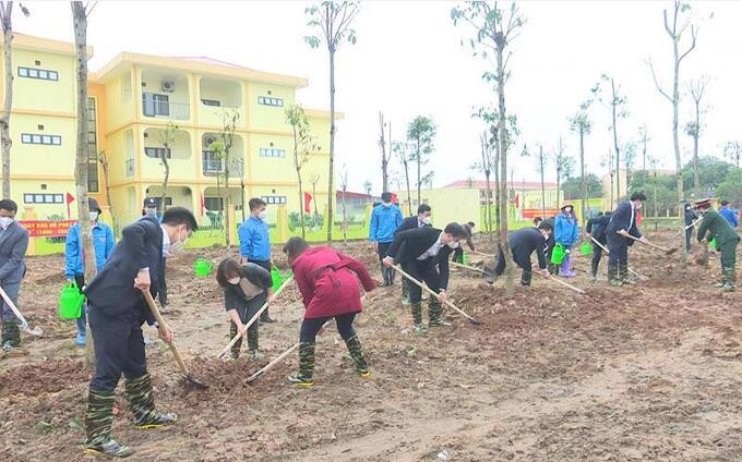 Lai Châu tổ chức “Tết trồng cây đời đời nhớ ơn Bác Hồ” nhân dịp Xuân Quý Mão 2023