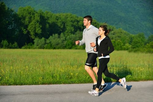 Lưu ý khi chạy bộ giúp nhanh tan mỡ bụng đón Tết