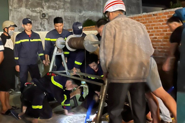 Đắk Lắk giải cứu hai cha con bị rơi xuống giếng sâu hơn 20m