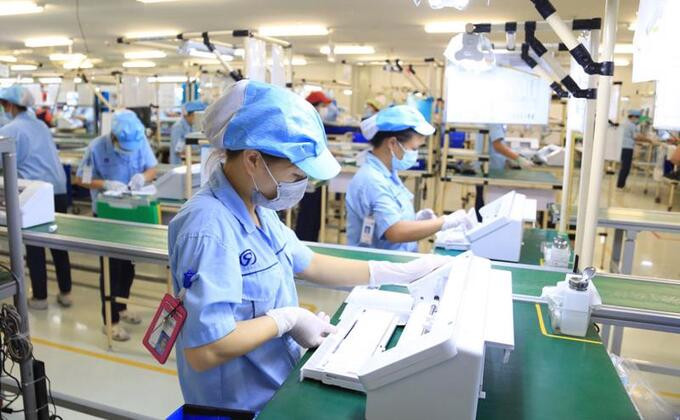 Sớm nghiên cứu sử dụng nguồn kinh phí công đoàn để hỗ trợ đoàn viên và người lao động bị mất việc làm hoặc bị cắt giảm việc làm