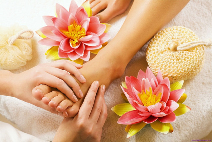 Xoa bóp bàn chân giúp ngủ ngon hơn