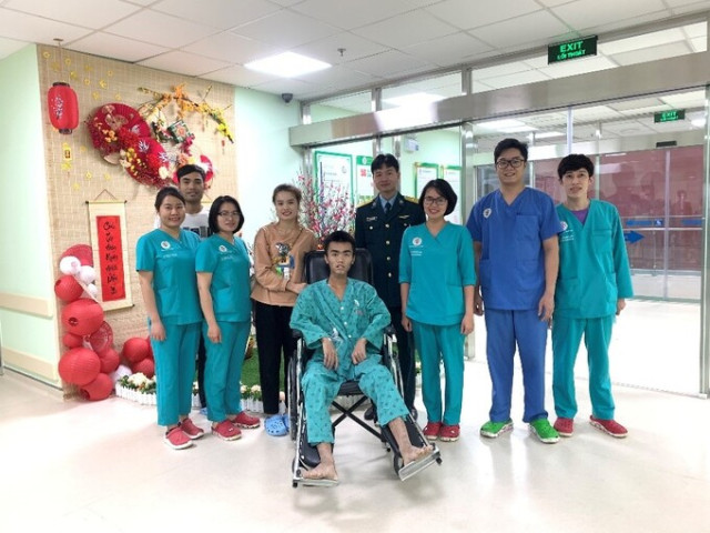Cứu sống bệnh nhân bị suy hô hấp nguy kịch do viêm phổi tụ cầu bằng kỹ thuật ECMO