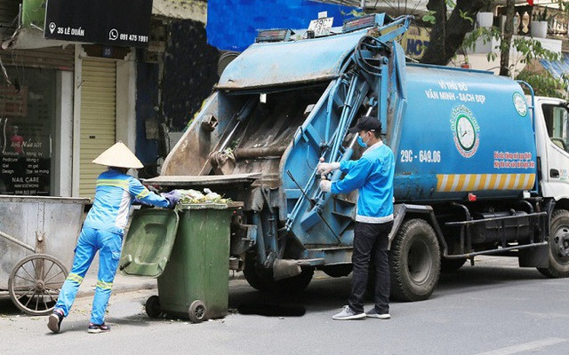 Hà Nội triển khai hoạt động vệ sinh môi trường phòng chống dịch 2023