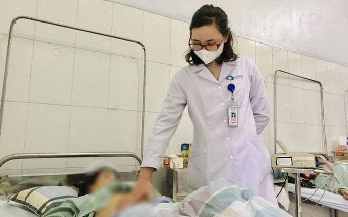 Quảng Ninh phẫu thuật cấp cứu cho một bệnh nhân bị sốc mất máu do chửa ngoài tử cung vỡ