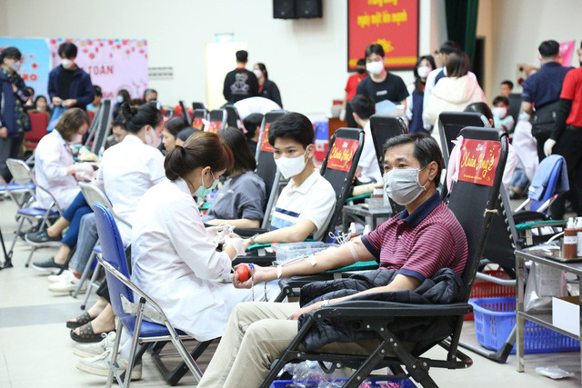 Hà Nội khai mạc Lễ hội Xuân Hồng lần thứ 16