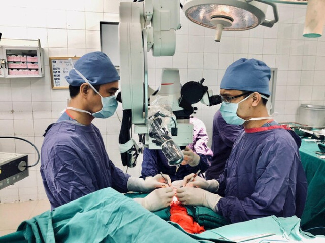 Nối thành công toàn bộ da đầu kèm hai tai và mí mắt bị lột đứt rời do tai nạn lao động cho nữ công nhân ở Lai Châu