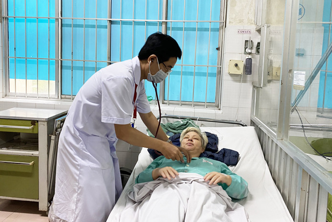 Khánh Hòa cứu sống bệnh nhân người Nga bị ngưng tim