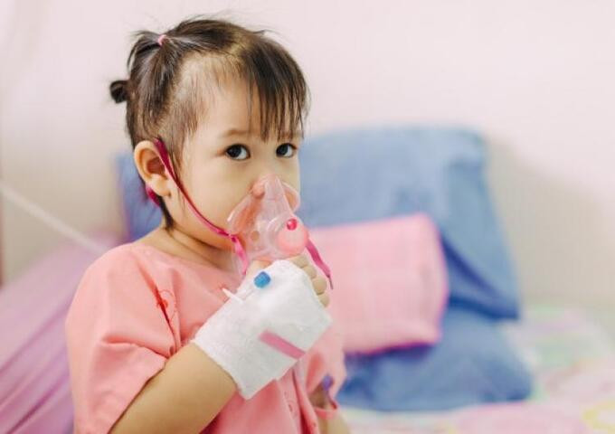 Ngăn ngừa viêm phổi ở trẻ nhỏ khi thời tiết nồm ẩm như thế nào?