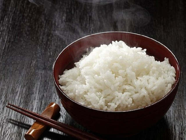 Điều gì có thể xảy ra với cơ thể nếu bạn bắt đầu ăn gạo trắng mỗi ngày?