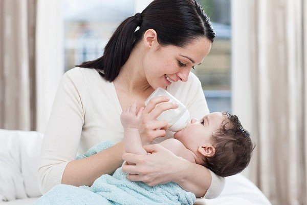 Nguyên nhân, cách nhận biết và xử trí khi trẻ bị sặc sữa