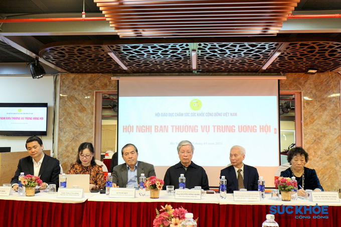 Hội nghị thường kỳ Ban Thường vụ Trung ương Hội Giáo dục chăm sóc sức khỏe cộng đồng Việt Nam khóa III