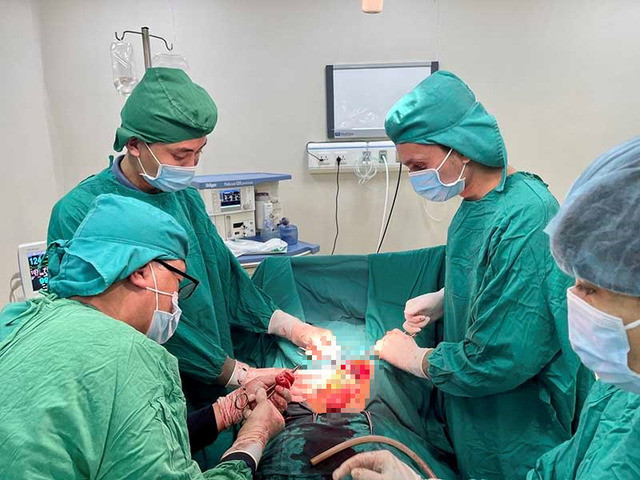Phú Thọ cứu sống bệnh nhân bị vỡ lách, gãy xương sườn, đa chấn thương phức tạp
