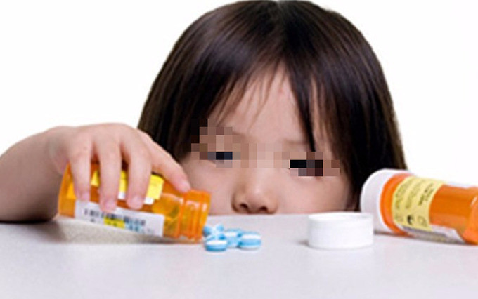 Nghệ An cứu sống bé gái 9 tuổi bị ngộ độc thuốc điều trị bệnh tâm thần