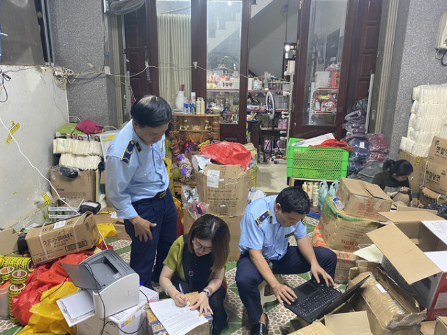 Gia Lai xử phạt 37 triệu đồng cá nhân sử dụng mạng xã hội Facebook để bán mỹ phẩm nhập lậu và hàng giả mạo nhãn hiệu