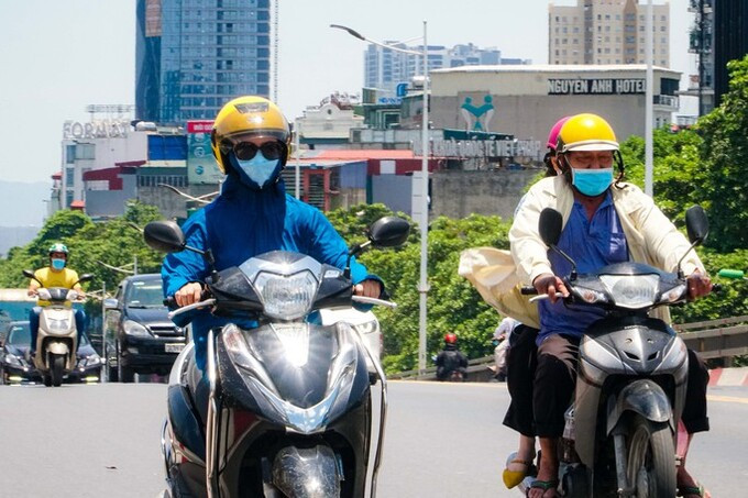 Dự báo thời tiết ngày 5/4: Miền Bắc, miền Trung tiếp tục nắng nóng