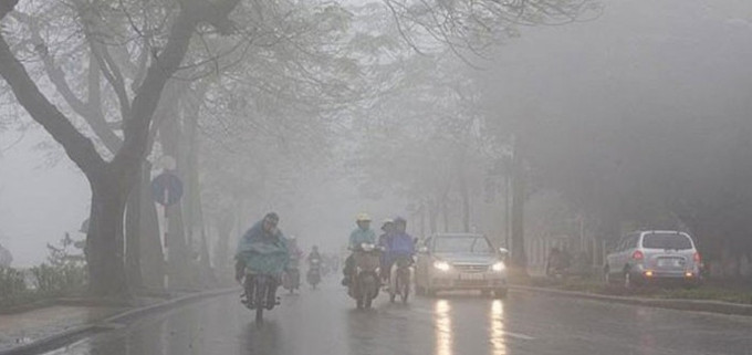Dự báo thời tiết ngày 12/4: Miền Bắc tiếp tục sương mù và mưa phùn