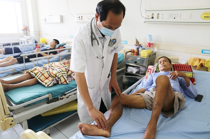 Quảng Nam: Cụ ông 88 tuổi nguy cơ tàn phế do hoại tử chi được chữa trị thành công nhờ phương pháp phẫu thuật bắc cầu động mạch