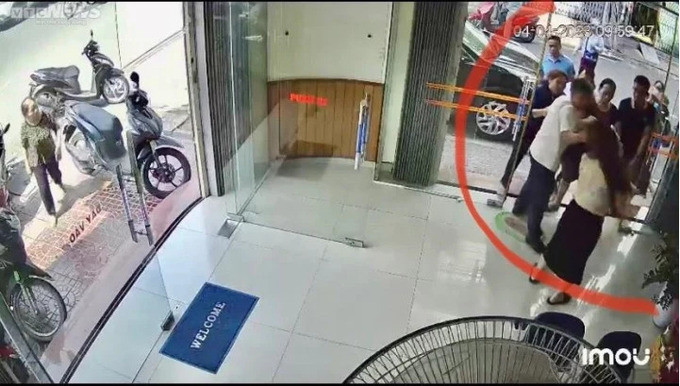 Bình Định: Giám đốc Điều hành Bệnh viện mắt Sài Gòn - Quy Nhơn hành hung một người phụ nữ