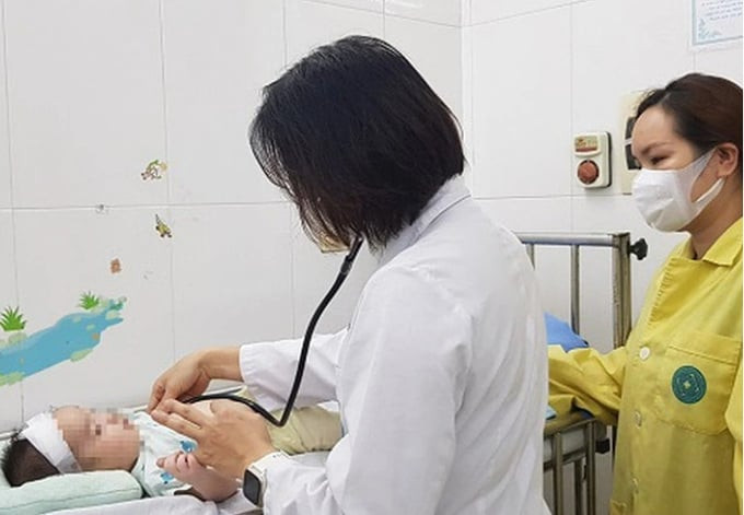 Hà Nội ghi nhận nhiều trẻ mắc viêm phổi nhập viện do nhiễm RSV