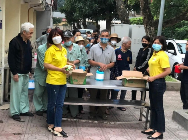 Nhóm từ thiện Hạnh phúc không ngừng san sẻ yêu thương đến với cộng đồng