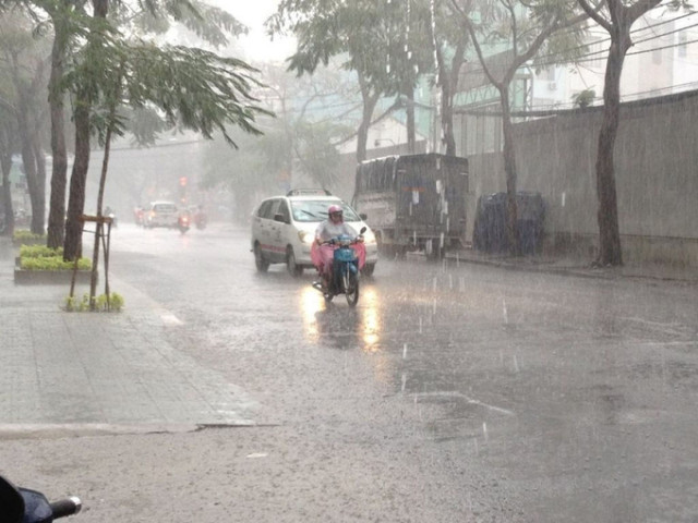 Chủ động ứng phó với mưa dông kèm lốc, sét, mưa đá và gió giật mạnh