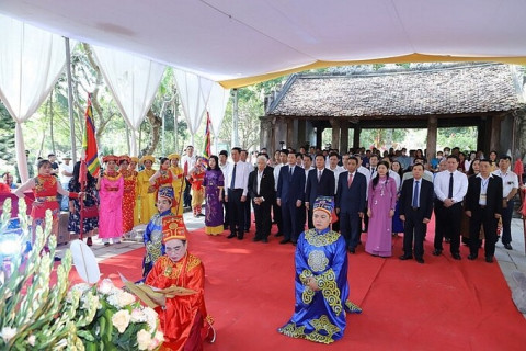 Thanh Hóa đón nhận Di sản văn hóa phi vật thể quốc gia “Lễ hội Đền thờ Lê Hoàn”