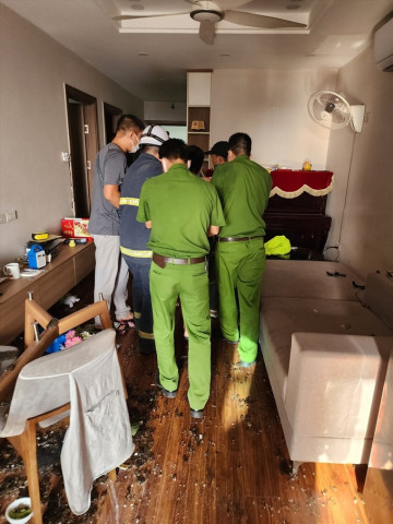 Hà Nội cứu thành công bé trai 14 tuổi định nhảy lầu tự tử tại chung cư ở quận Hoàng Mai
