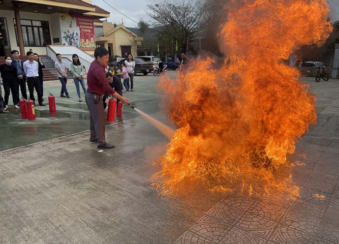 Quảng Bình tăng cường công tác phòng, chống cháy, nổ và cứu nạn, cứu hộ