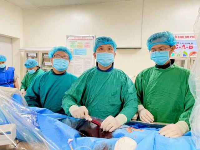 Quảng Bình tái thông mạch máu não cấp cứu thành công bệnh nhân đột quỵ