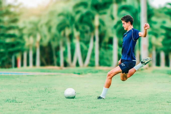 Cao Bằng: Bệnh nhi 15 tuổi bị đau nhiều vùng cổ, liệt mềm tứ chi do đùa với bạn