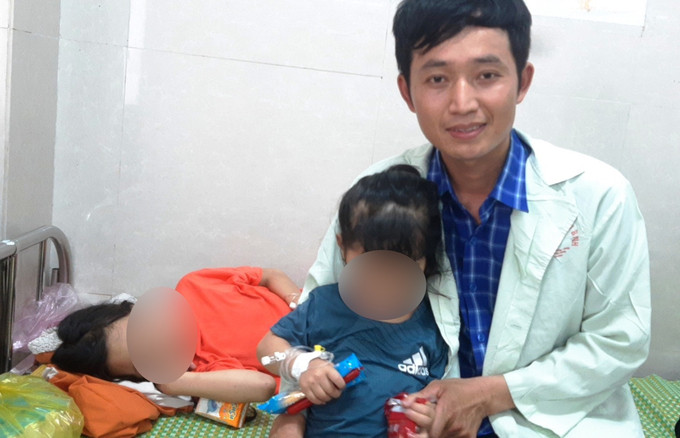 Ninh Bình: Chiến sỹ Hải đội 2 kịp thời cứu hai cháu bé bị đuối nước