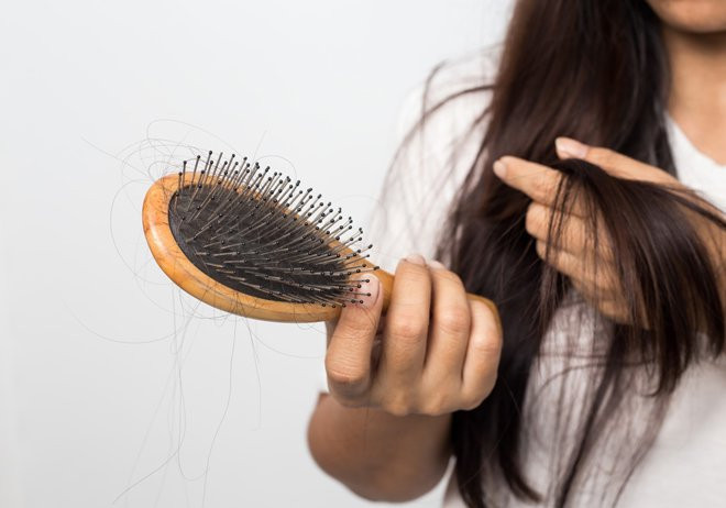 Mẹo điều trị rụng tóc tại nhà hiệu quả